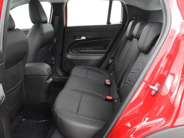 Jeep Avenger Avenger 54 kWh | SOH 94,2% | 3F | Navigatie | Carplay | Camera | Cruise control | Automaat | Elektrische laadklep | Stoelverwarming