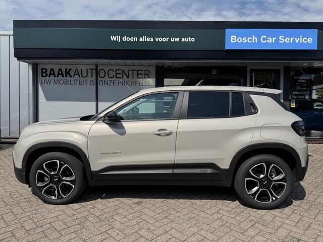 Jeep Avenger 1.2 e-Hybrid Summit | Camera | JBL | Navigatie