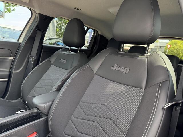 Jeep Avenger 1.2 e-Hybrid Summit | Camera | JBL | Navigatie