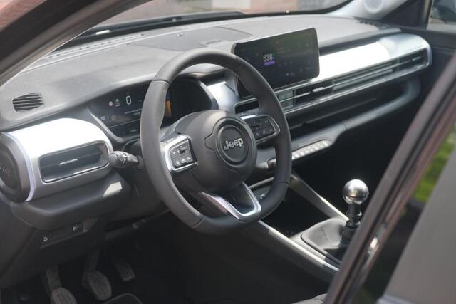 Jeep Avenger 1.2 100pk Summit | Private Lease vanaf ¤ 439,- p.m.