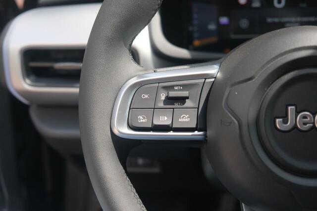 Jeep Avenger 1.2 100pk Summit | Private Lease vanaf ¤ 439,- p.m.