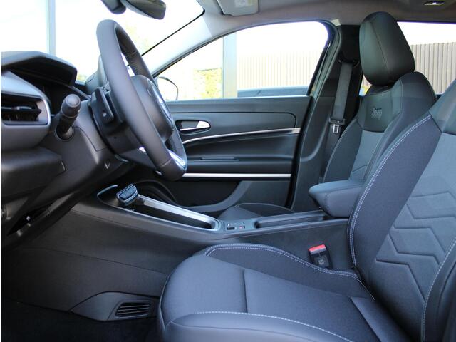 Jeep Avenger 1.2 e-Hybrid Summit VOORRAAD KORTING