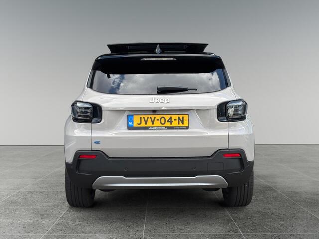 Jeep Avenger Summit 54 kWh | 8 JAAR GARANTIE! | SCHUIF/KANTELDAK | WARMTEPOMP | STOELVERW. | CARPLAY/ANDROIDAUTO | CAMERA | NAVIGATIE