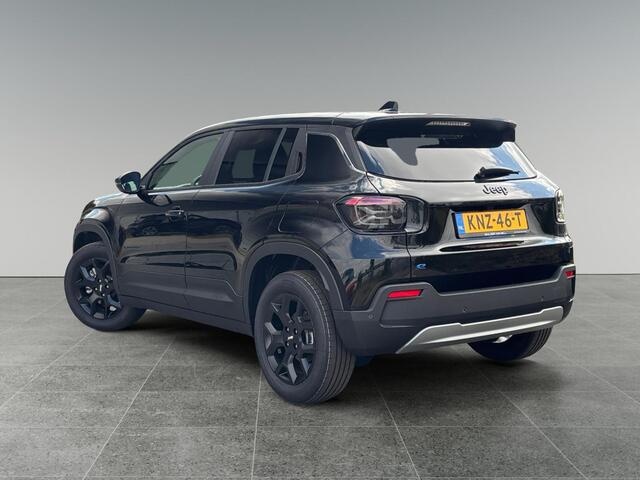 Jeep Avenger Summit 54 kWh | NAVI | CARPLAY | ELEKTR. ACHTERKLEP | WINTER PACK |