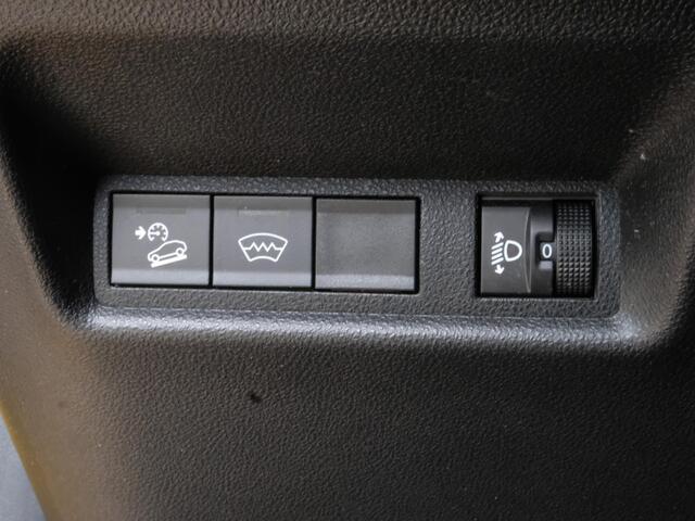 Jeep Avenger 1st Edition 54 kWh 165 PK | 54 KWH | CarPlay | Navigatie | LED verlichting | Lichtmetalen velgen | Two - Tone | Elektrische klep |