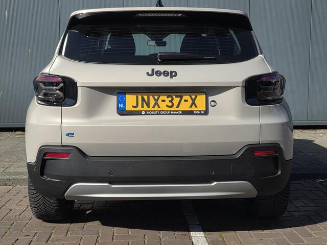 Jeep Avenger Altitude 54 kWh | 20'' Brute velgen | Apple-Android | Stoelverwarming