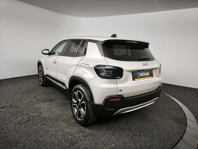Jeep Avenger Summit 54 kWh | Camera | SoH 97,8% | Adaptieve cruise | AppleCarplay AndroidAuto Navigatie | LED |