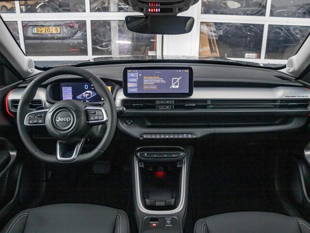 Jeep Avenger 1.2 e-Hybrid Summit | Infotainment Pack | Schuif/Kanteldak | Leder&Winter Pack | 19" Brute velgen