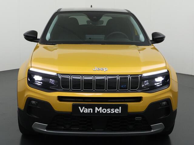 Jeep Avenger Altitude 54 kWh | Climate Control | Elek. Kofferklep | Full Map Navigatie | Apple Carplay / Android Auto | Camera | Parkeersensoren