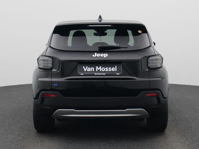 Jeep Avenger Altitude 54 kWh | Navigatie | Camera | Stoelverwarming | Parkeersensoren Voor/Achter | Apple Carplay&Android Auto