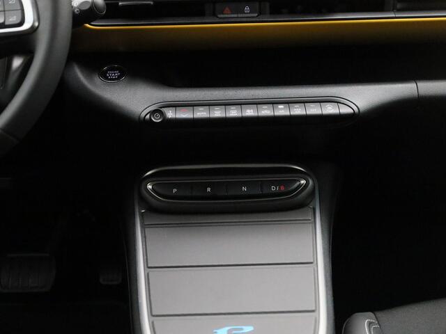 Jeep Avenger Altitude 54 kWh | Navigatie | Camera | Stoelverwarming | Parkeersensoren Voor/Achter | Apple Carplay&Android Auto