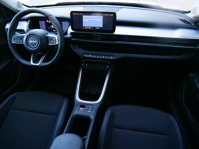 Jeep Avenger 1.2 e-Hybrid Altitude 100 Pk Automaat Apple Carplay / Camera / 17 inch