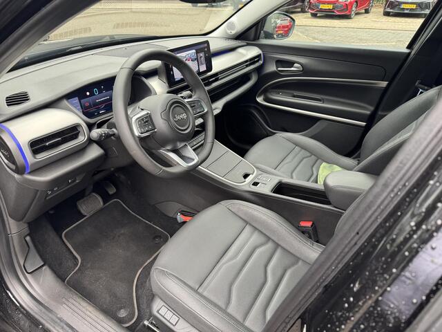 Jeep Avenger 1.2 e-Hybrid Summit AUTOMAAT | PANORAMADAK | CAMERA | LEDER | STOEL MASSAGE | EL. KLEP | 12 MND BOVAG GARANTIE