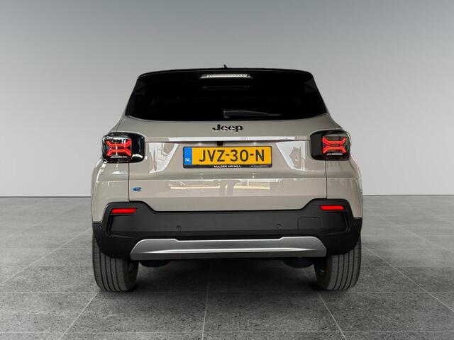 Jeep Avenger Summit EV 54kWh 156pk | 8 JAAR GARANTIE! | SCHUIF/KANTELDAK | WARMTEPOMP | ELEKTR. A.KLEP | STOELVERW. | ADAPTIVE CRUISE | NAVI | CLIMA | APPLE CARPLAY / ANDROID AUTO |
