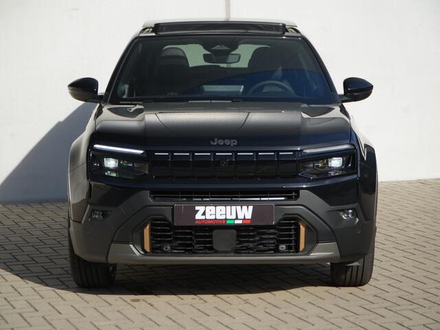 Jeep Avenger 85th Anniversary 54 kWh | Schuifdak | Infotaiment | Navi | 18"
