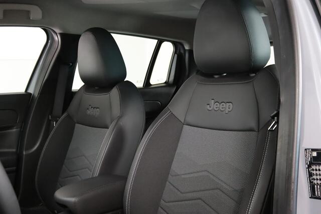Jeep Avenger 1.2 e-Hybrid Altitude Apple Carplay/Android Auto, Camera, ACC