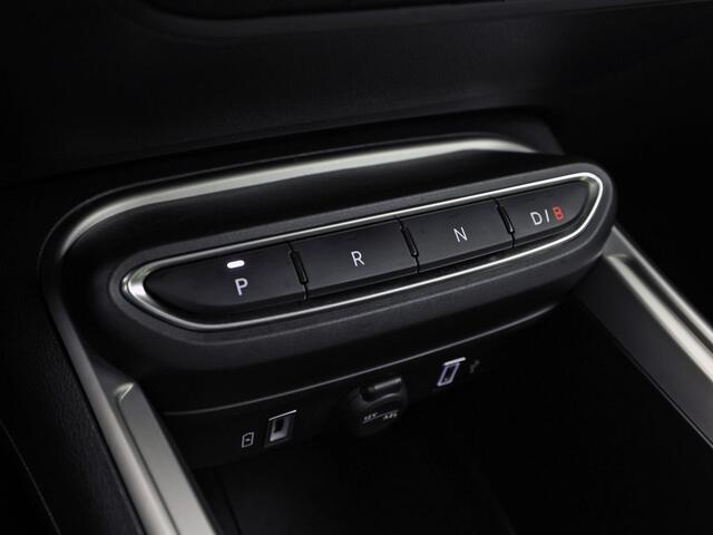 Jeep Avenger Altitude 54 kWh Automaat (VIRTUAL COCKPIT, SOH 97%, APPLE CARPLAY, GROOT NAVI, SPORTSTOELEN, ADAPTIVE CRUISE, PARKEERSENSOREN, NIEUWSTAAT)