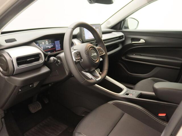 Jeep Avenger 1.2 e-Hybrid Altitude | Camera | Apple Carplay | Climate Control |