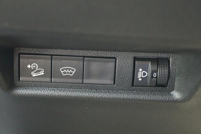 Jeep Avenger Summit 54 kWh SOH 95% (PARKEERSENSOREN, CRUISE CONTROL ADAPTIEF, CAMERA, NAVIGATIE)