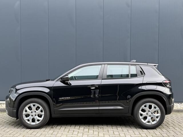 Jeep Avenger 1.2 Altitude | Winterpakket | Camera | Apple/Android CarPlay | JBL audio | Electrische kofferklep | Meer foto's volgen!