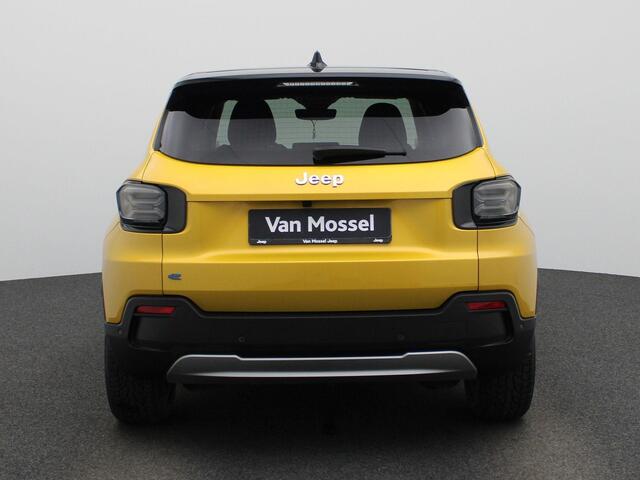 Jeep Avenger Altitude 54 kWh | Start Stop | 360 Graden camera | parkeer sensoren voor en achter | Cruise Control