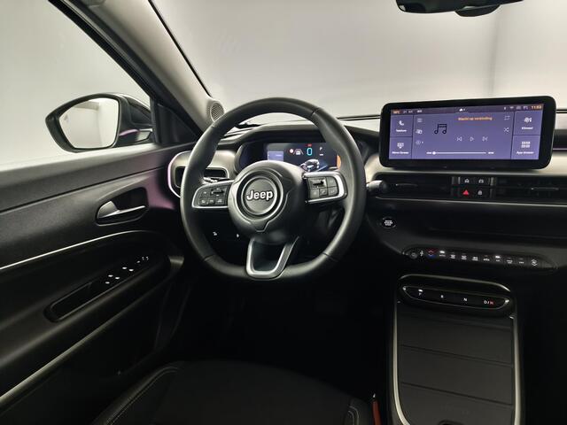 Jeep Avenger 1.2 e-Hybrid Summit | Panoramadak | Camera | Apple CarPlay / Android Auto | Adaptive Cruise Control |