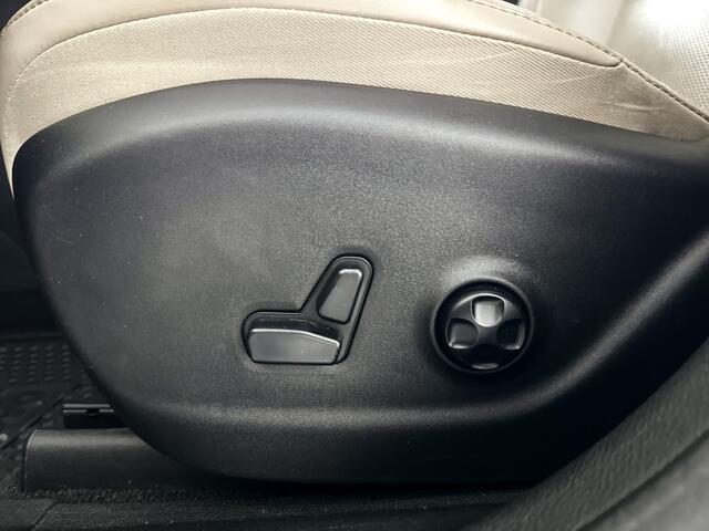 Jeep CHEROKEE 2.2 Limited | Panoramadak | Parkeercamera | Stoel- en stuurverwarming | Stoelventilatie | Elektrische bestuurdersstoel