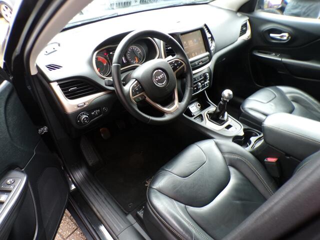 Jeep CHEROKEE 2.0 Longtitude TOP STAAT EN VEEL EXTRA'S!