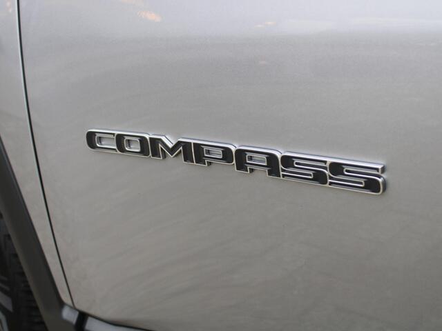 Jeep COMPASS 140pk Longitude | TREKHAAK | 1500kg trekgewicht | NAVIGATIE |