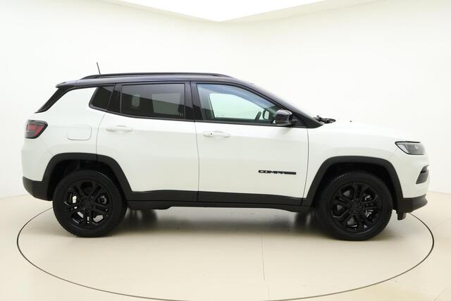 Jeep COMPASS 4xe 190 Plug-in Hybrid Electric Night Eagle | Automaat | Navigatie | Camera | Keyless | Zwart dak | Lichtmetalen velgen Black | Dakrails