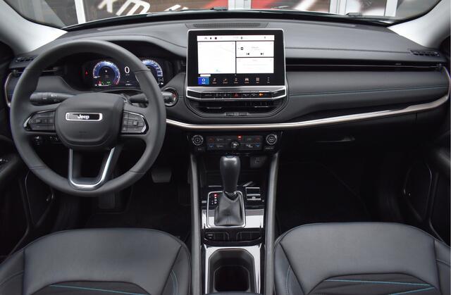 Jeep COMPASS 1.5T e-Hybrid Upland Automaat / Rondom camera's / Keyless / 19" LM / Adap. Cruise / Navi / Alpine Audio