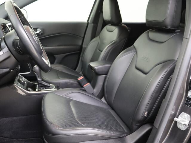 Jeep COMPASS 4xe 240 Plug-in Hybrid Electric S | Black Pack | 19'' Velgen | Leder interieur