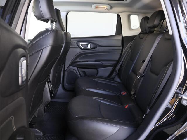 Jeep COMPASS 4xe 240 Plug-in Hybrid Electric S | Pano dak | Stoelventilatie | Full LED |