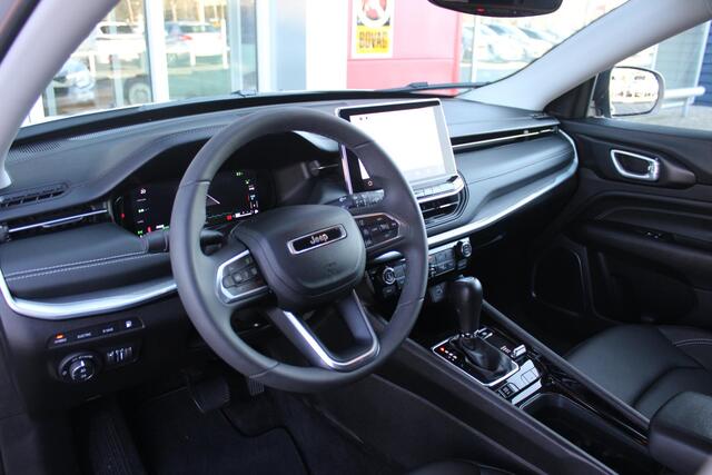 Jeep COMPASS 4xe 240PK Plug-in Hybrid S | NAVIGATIE 10,25 "TOUCHSCREEN | APPLE CARPLAY/ANDROID AUTO | ACHTERUITRIJ CAMERA | DAB+ RADIO | CLIMATE CONTROL | 19"GLOSS BLACK LICHTMETALEN VELGEN | ADAPTIVE / CRUISE CONTROL | DIGITAAL INSTRUMENTENPANEEL | LEDEREN BEKLEDING 