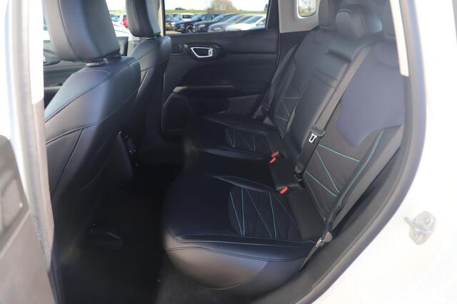 Jeep COMPASS 4xe 240 Plug-in Hybrid Electric Upland Black Edition Automaat Leder Virtual 18 inch LMV Keyless Navigatie Achteruitrijcamera Carplay Android 360 Camera