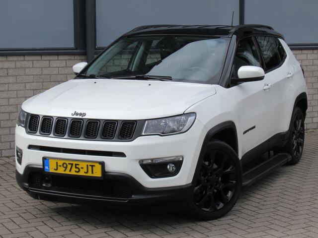 Jeep COMPASS 1.3T 130 PK Night Eagle Liberty Edition 2e eigen | 1750 kg tr.gewicht | navi | camera