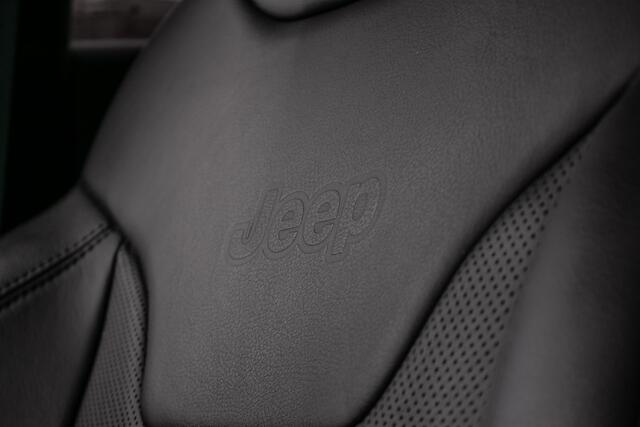Jeep COMPASS 4xe 240 Plug-in Hybrid Electric S - All-in rijklrprs | Trekhaak | Schuifdak | Volledig uitgerust