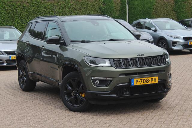 Jeep COMPASS 1.4 MultiAir Limited 4x4 / Trekhaak / Camera / Half leder / Navigatie / Keyless / 17'' / Stuurverwarming / DAB / Stoelverwarming / Cruise Control