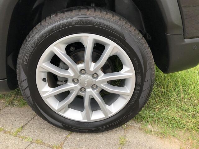 Jeep COMPASS 1.3T Limited DCT AUTOMAAT|NAVI|CLIMATE|CAMERA|PDC|STOELVERWARMING|18"