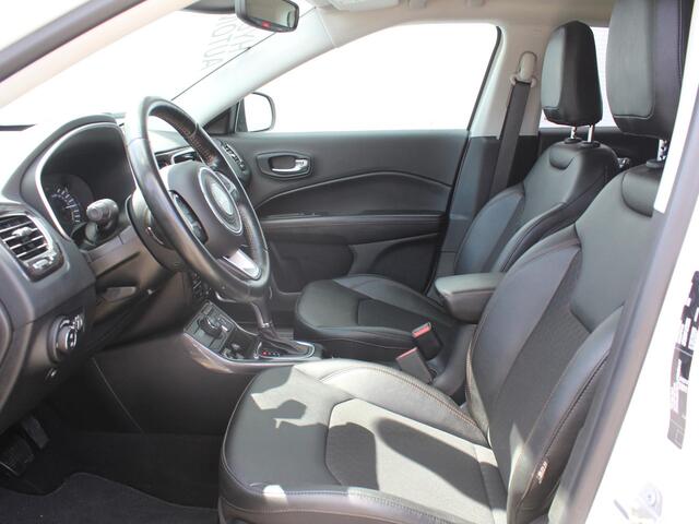 Jeep COMPASS 4xe 190 Plug-in Hybrid Electric Limited Business / Trekhaak Afneembaar (1250 KG) / Navigatie / Cruise Control / Lederen Bekleding / Achteruitrijcamera /