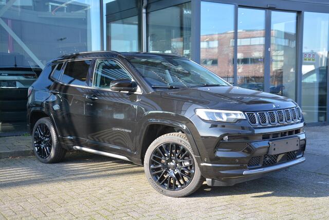 Jeep COMPASS 4xe 240 Plug-in Hybrid Electric S | 360 camera / Highway assist | Winter pack