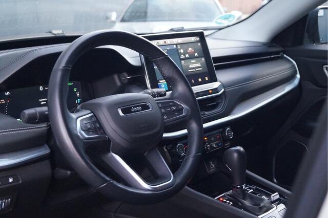 Jeep COMPASS 4xe 240 Plug-in Hybrid Electric S | LED | Carplay | Camera | Leer | Winterpack