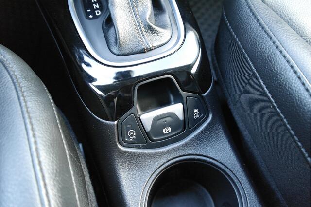 Jeep COMPASS 1.3T Limited | Carplay | Camera | Leder | Clima | Stoelverwarming |