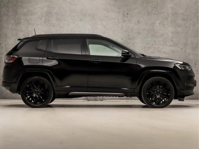 Jeep COMPASS 4xe 240 Plug-in Hybrid Electric S 240Pk Automaat (VIRTUAL COCKPIT, APPLE CARPLAY, GROOT NAVI, STUUR/STOELVERWARMING, LEDEREN SPORTSTOELEN, CAMERA, ADAPTIVE CRUISE, GETINT GLAS, NIEUWSTAAT)