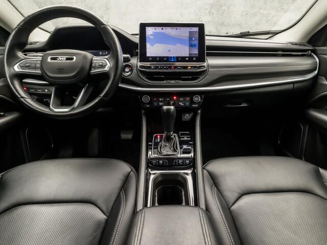 Jeep COMPASS 4xe 240 Plug-in Hybrid Electric S 240Pk Automaat (VIRTUAL COCKPIT, APPLE CARPLAY, GROOT NAVI, STUUR/STOELVERWARMING, LEDEREN SPORTSTOELEN, CAMERA, ADAPTIVE CRUISE, GETINT GLAS, NIEUWSTAAT)