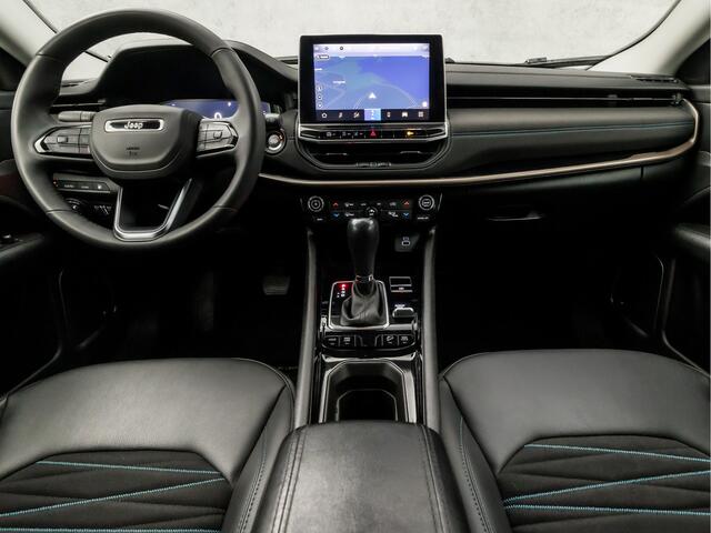 Jeep COMPASS 4xe 240 Plug-in Hybrid Electric Upland 240Pk Automaat (VIRTUAL COCKPIT, APPLE CARPLAY, GROOT NAVI, 360 CAMERA, LEDER, SPORTSTOELEN, KEYLESS, ADAPTIVE CRUISE, NIEUWSTAAT)