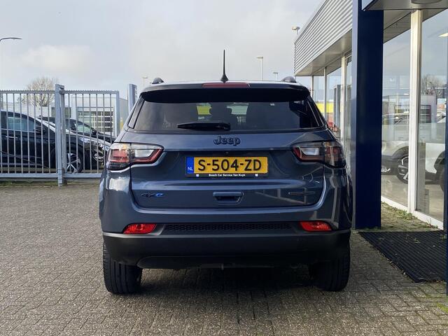 Jeep COMPASS 4xe 190 Plug-in Hybrid Electric Night Eagle / Automaat / NL-Auto / Stoel-/Stuurverwarming / Afneembare-Trekhaak / Adaptieve Cruise-Control / Climate-Control / LED / Keyless / Apple-Carplay & Android-Auto / Draadloze-Telefoonlader / DAB Radio-Bluetooth / N