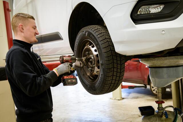 Jeep COMPASS 1.4 MultiAir Longitude | Matt Black | Clima | Camera | Navi | NL- Auto