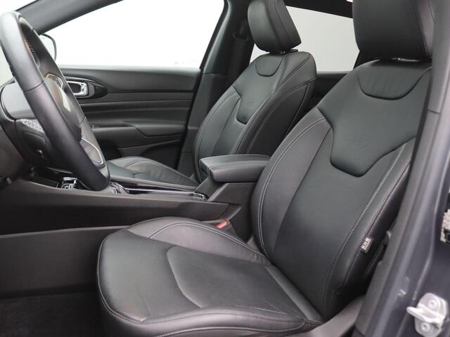 Jeep COMPASS 4xe 240 Plug-in Hybrid Electric S 240PK AUT. SOH 90,2%, Panoramadak, 360gr. Camera, Memorystoel, Alpine Audio, Stoelverwarming, Keyless, Navi, 19" LM Velgen