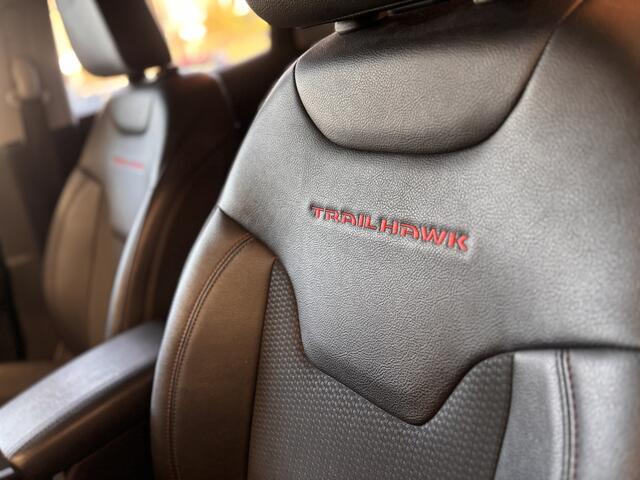 Jeep COMPASS 4xe 240 Plug-in Hybrid Electric Trailhawk